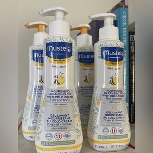 4 unopened Mustela hair and body wash